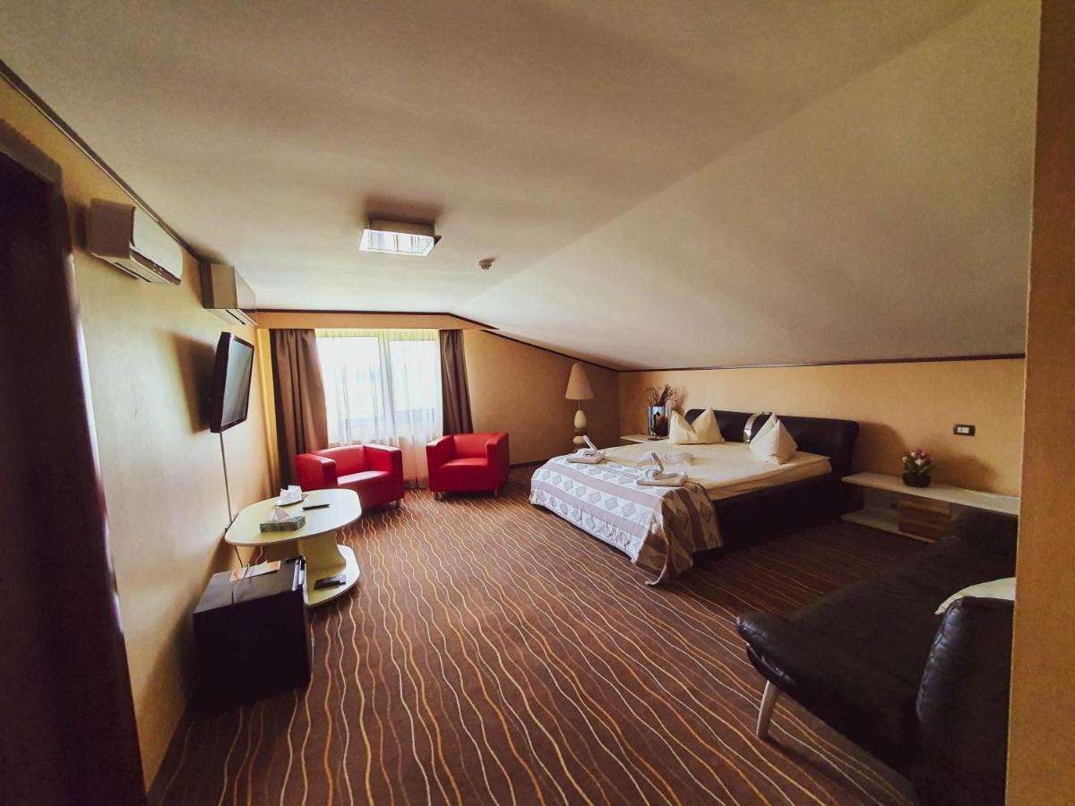 Hotel Belvedere 索瓦塔 外观 照片